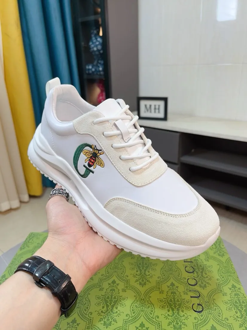 Men's shoes 💰440🌹🌹GUCCI [Gucci] New high-end brand of men's shoes, the latest fashionable casual men's shoes, trendy and versatile style, relaxed and sporty style, uppers imported from Italy, first-layer cowhide, genuine leather lining and ultra-fine workmanship. Original personalized fashionable rubber wear-resistant outsole, light and comfortable on the foot, size 38-44